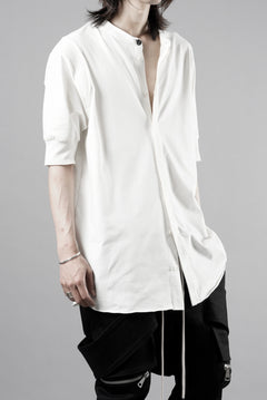画像をギャラリービューアに読み込む, thom/krom STAND UP COLLAR T-SHIRT / STRETCH COTTON JERSEY (CREAM)