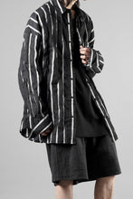 画像をギャラリービューアに読み込む, Juun.J Damage Stripe Max Fit Shirt (BLACK)