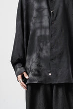 画像をギャラリービューアに読み込む, KLASICA "SH-053-MU" PLAIN BIG SHIRTS / ”KAGO-ZOME" DYED MUSLIN (BLACK GRAY)