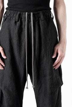 Load image into Gallery viewer, A.F ARTEFACT TUCK VOLUME BAGGY PANTS / ORGANIC LINEN (BLACK)