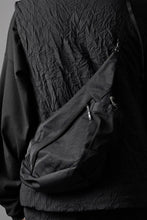 画像をギャラリービューアに読み込む, F/CE. TEXTURED TWILL HORN MINI SHOULDER BAG (BLACK)