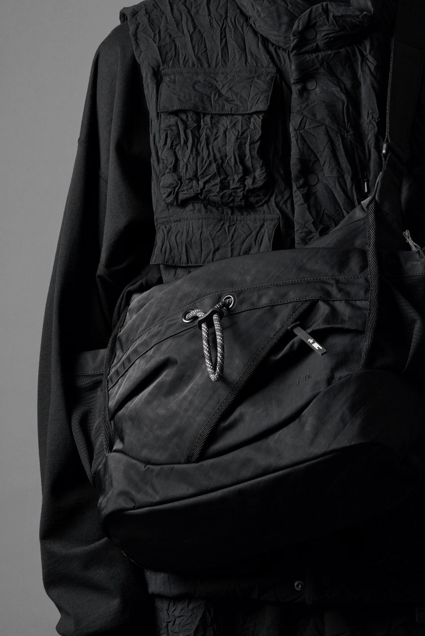 画像をギャラリービューアに読み込む, F/CE. TEXTURED TWILL 2 WAY SHOULDER TOTE (BLACK)