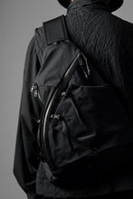 画像をギャラリービューアに読み込む, F/CE. TEXTURED TWILL 3 POINTS SLINGER BAG (BLACK)