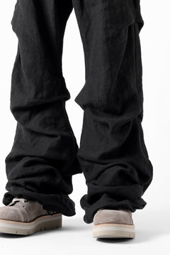 Load image into Gallery viewer, A.F ARTEFACT TUCK VOLUME BAGGY PANTS / ORGANIC LINEN (BLACK)