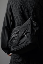 画像をギャラリービューアに読み込む, F/CE. TEXTURED TWILL 2 WAY SHOULDER TOTE (BLACK)
