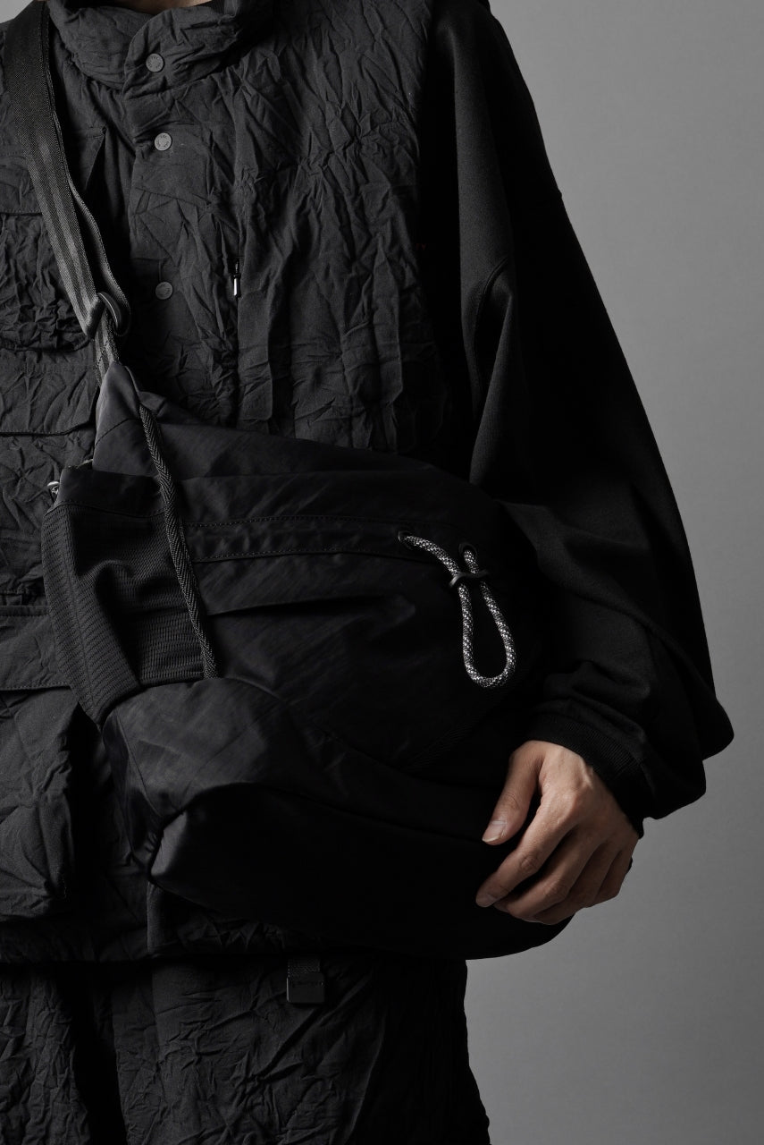 F/CE. TEXTURED TWILL 2 WAY SHOULDER TOTE (BLACK)