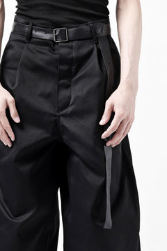 画像をギャラリービューアに読み込む, ISAMU KATAYAMA BACKLASH TUCK WIDE PANTS / HIGH DENSITY CHINO CLOTH (BLACK)