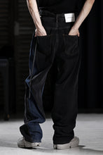 画像をギャラリービューアに読み込む, Feng Chen Wang TILTED WASITBAND JEANS TROUSERS (BLACK/BLUE)