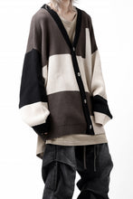 Load image into Gallery viewer, A.F ARTEFACT GEO PATTERN COTTON KNIT CARDIGAN /  (BLACK x GREY x BEIGE)