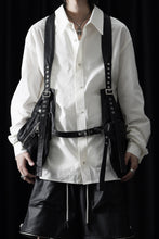 画像をギャラリービューアに読み込む, A.F ARTEFACT MATTE COATING CARGO VEST BAG (BLACK)