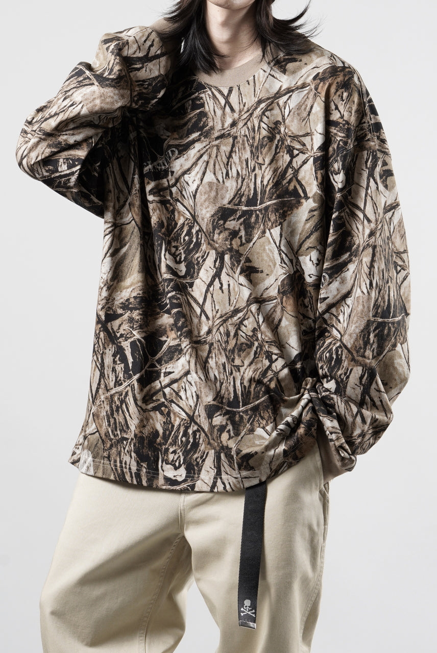 Load image into Gallery viewer, MASTERMIND WORLD OG FOREST CAMO LS TEE (SEPIA FOREST CAMO)