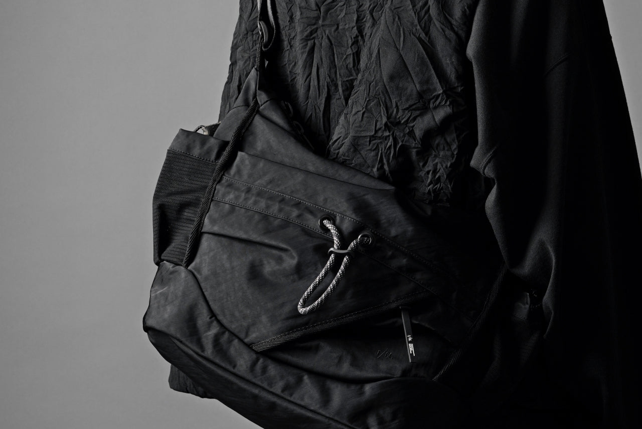 F/CE. TEXTURED TWILL 2 WAY SHOULDER TOTE (BLACK)