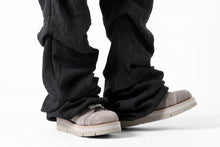 Load image into Gallery viewer, A.F ARTEFACT TUCK VOLUME BAGGY PANTS / ORGANIC LINEN (BLACK)