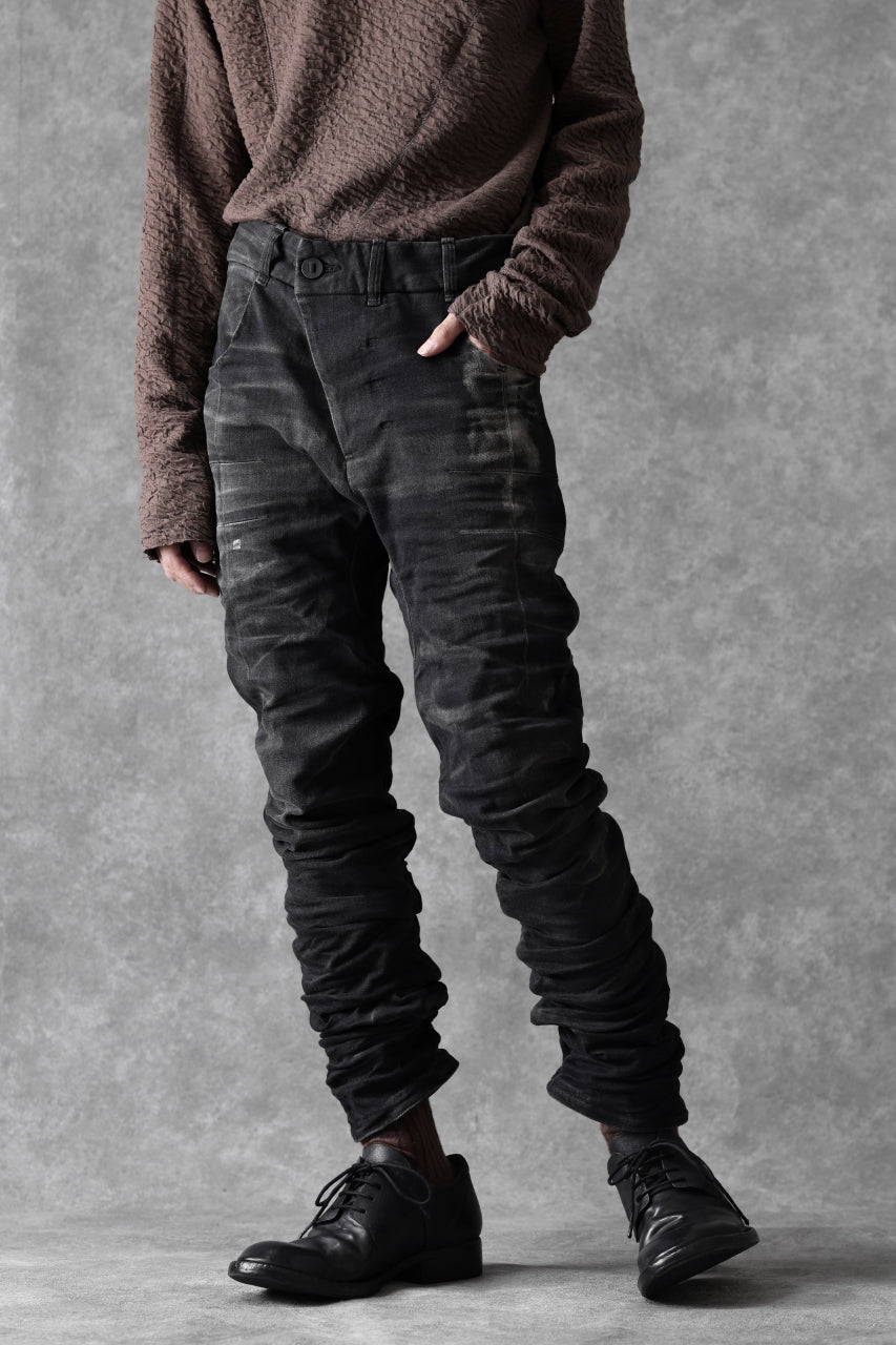 Load image into Gallery viewer, BORIS BIDJAN SABERI TIGHT FIT PANTS / STONE WASHED &amp; USED EFFECT &amp; BODY MOLDED &quot;P13.TF-F1603K&quot; (BLACK DENIM)
