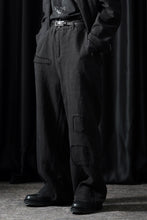 画像をギャラリービューアに読み込む, Professor.E REPAIRED CHINO TROUSERS (BLACK)