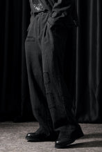 画像をギャラリービューアに読み込む, Professor.E REPAIRED CHINO TROUSERS (BLACK)