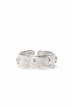 Load image into Gallery viewer, m.a+ silver stitched multiple cross ring / AG518 AG (SILVER)
