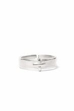 Load image into Gallery viewer, m.a+ silver stitched cross ring / AG058 AG (SILVER)