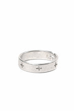 Load image into Gallery viewer, m.a+ multiple silver cross carved ring / AG050 AG (SILVER)