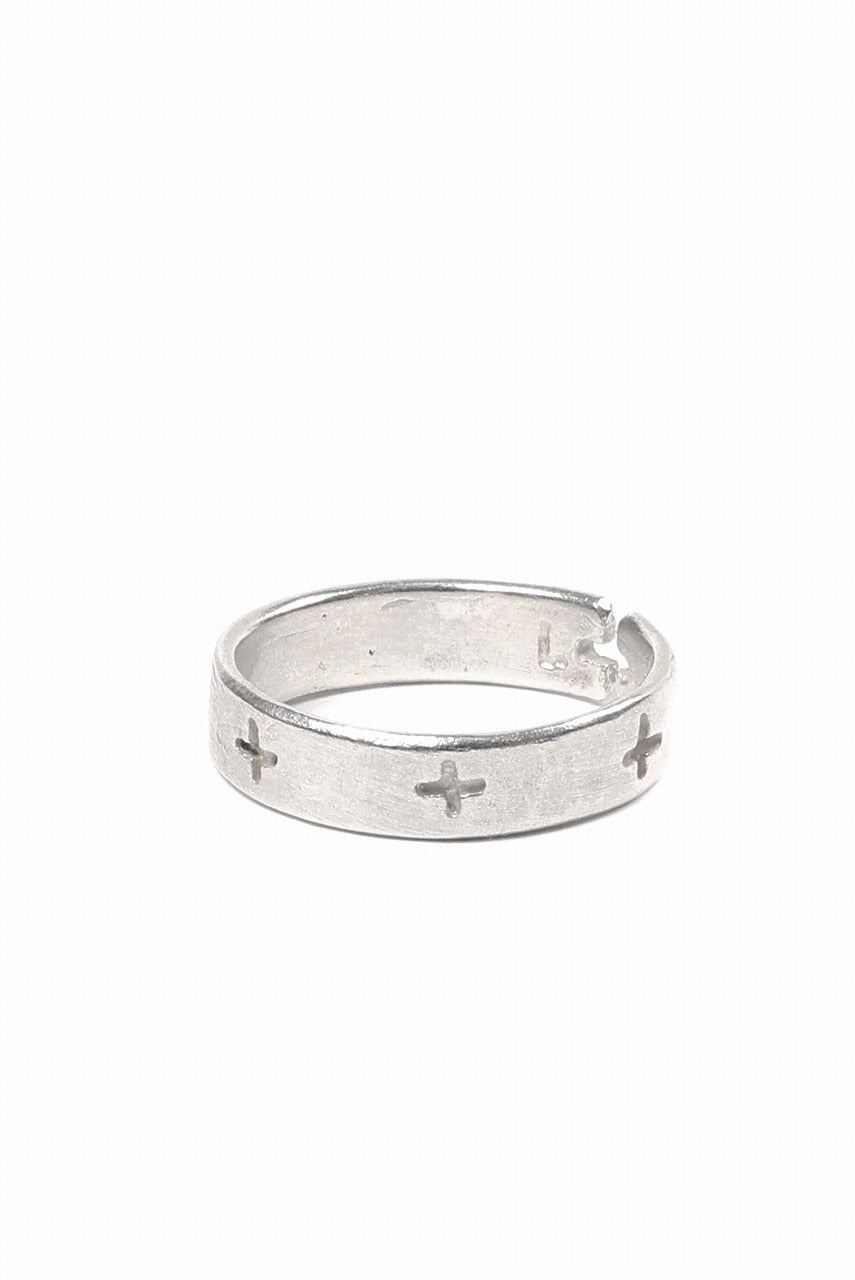 Load image into Gallery viewer, m.a+ multiple silver cross carved ring / AG050 AG (SILVER)