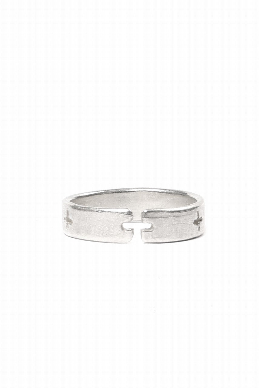 Load image into Gallery viewer, m.a+ multiple silver cross carved ring / AG050 AG (SILVER)