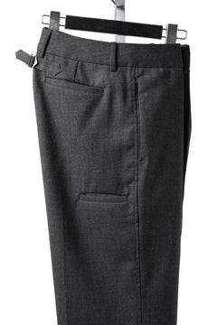 Load image into Gallery viewer, LASTMAN ONE TUCK SLACKS (BLACK)
