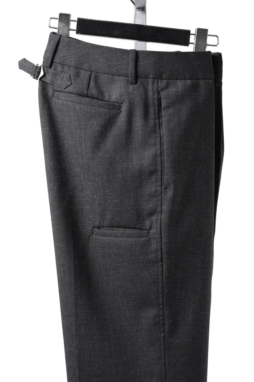 Load image into Gallery viewer, LASTMAN ONE TUCK SLACKS (BLACK)