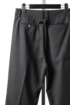 Load image into Gallery viewer, LASTMAN ONE TUCK SLACKS (BLACK)