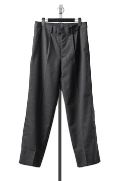 Load image into Gallery viewer, LASTMAN ONE TUCK SLACKS (BLACK)