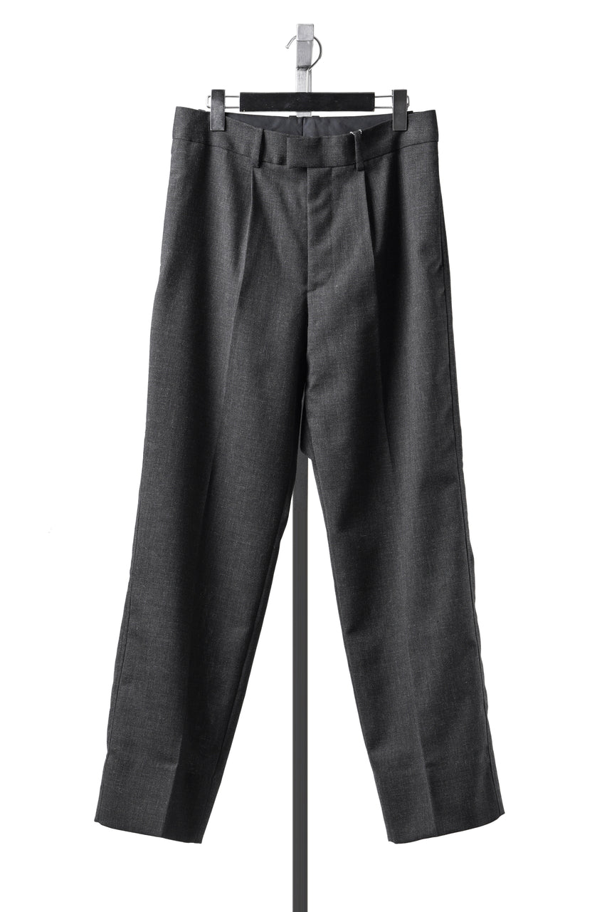 Load image into Gallery viewer, LASTMAN ONE TUCK SLACKS (BLACK)