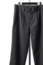 Load image into Gallery viewer, LASTMAN ONE TUCK SLACKS (BLACK)