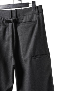 Load image into Gallery viewer, LASTMAN ONE TUCK SLACKS (BLACK)