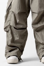 画像をギャラリービューアに読み込む, entire studios FREIGHT CARGO PANTS / CRINKLE NYLON (SAGE)