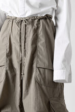 画像をギャラリービューアに読み込む, entire studios FREIGHT CARGO PANTS / CRINKLE NYLON (SAGE)