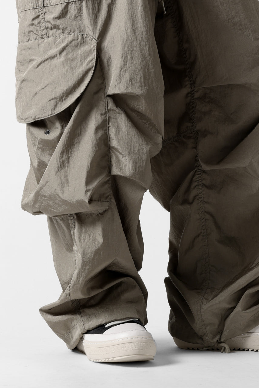 entire studios FREIGHT CARGO PANTS / CRINKLE NYLON (SAGE)