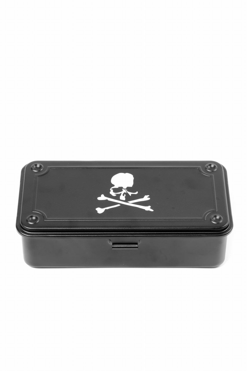 Load image into Gallery viewer, MASTERMIND WORLD x TOYO STEEL TRUNK TYPE TOOL BOX T-190 (BLACK)
