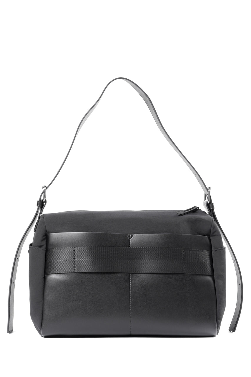 画像をギャラリービューアに読み込む, (FEL32262B0004) F/CE. TECH LEATHER SHOULDER DUFFLE BAG (BLACK)