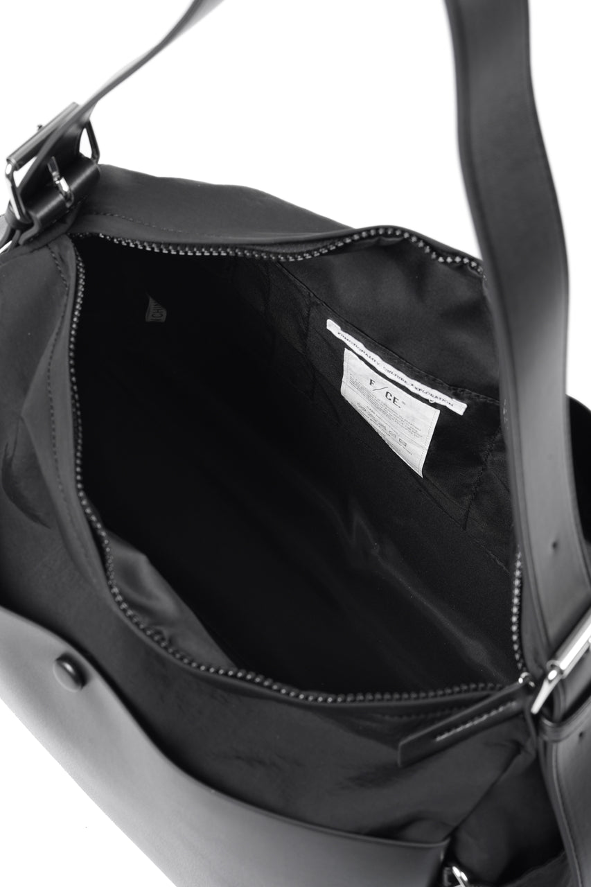 画像をギャラリービューアに読み込む, (FEL32262B0004) F/CE. TECH LEATHER SHOULDER DUFFLE BAG (BLACK)