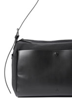 画像をギャラリービューアに読み込む, (FEL32262B0004) F/CE. TECH LEATHER SHOULDER DUFFLE BAG (BLACK)