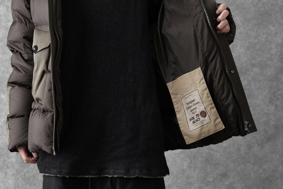 Ten c TEMPEST COMBO DOWN JACKET (DARK OLIVE)の商品ページ