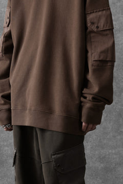 Load image into Gallery viewer, Ten c MULTI POCKET SNAP CREW SWEAT / GARMENT DYED (BROWN)