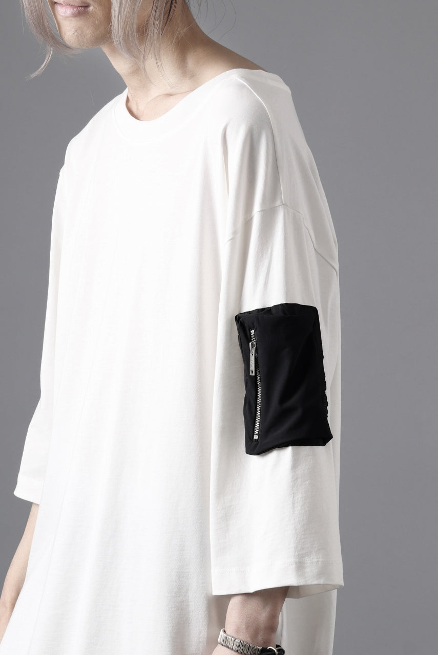 Load image into Gallery viewer, thom/krom ZIP POCKET SHORT SLEEVE TEE / COTTON JERSEY (CREAM)