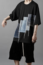 Load image into Gallery viewer, OBLADI POCKET JEANS PATCHWORK T SHIRT (BLACK)