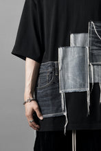 Load image into Gallery viewer, OBLADI POCKET JEANS PATCHWORK T SHIRT (BLACK)