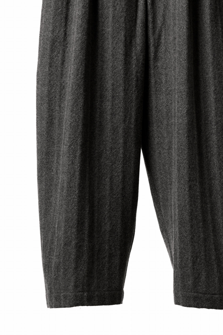forme d'expression 2 Tucked Baggy Pants (Grey)
