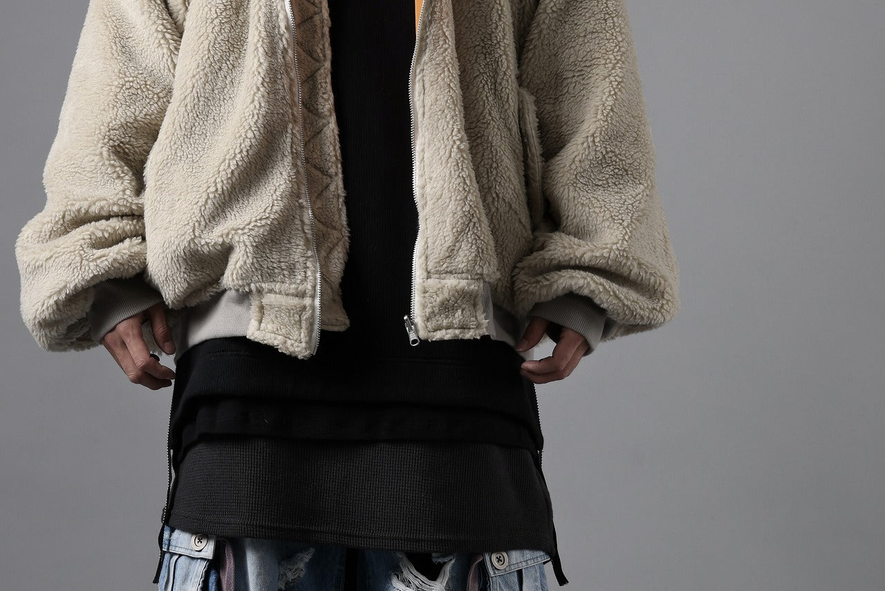 A.F ARTEFACT REVERSIBLE TEDDY BOMBER JACKET (IVORY)