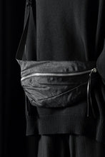 Load image into Gallery viewer, werkschwarz FANNY WAIST BAG / ROUGH WASHED NYLON (BLACK)