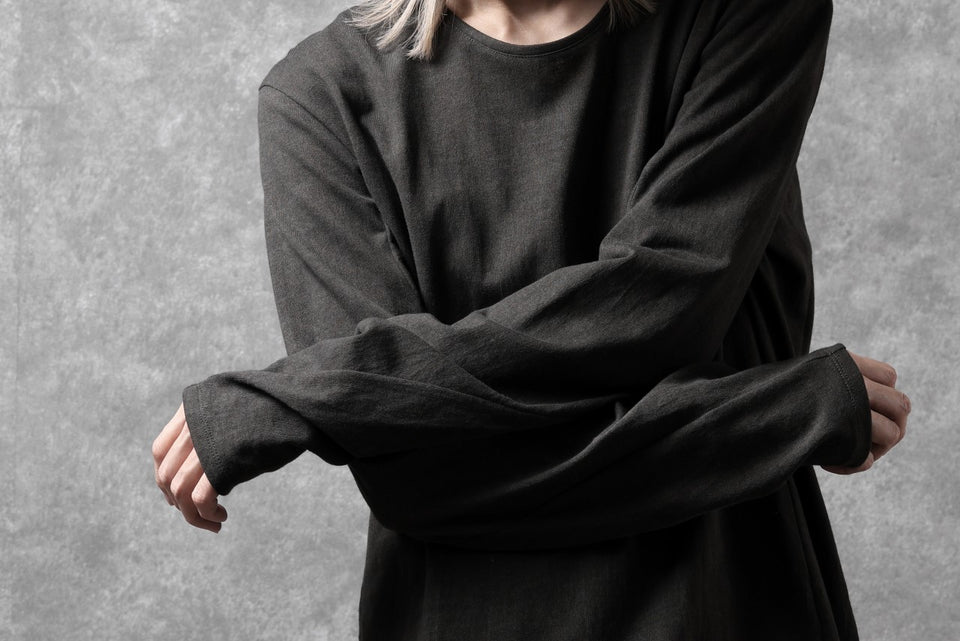 Load image into Gallery viewer, black crow x LOOM exclusive long sleeve tops / sumi dyed arthur cotton jersey (carbon)