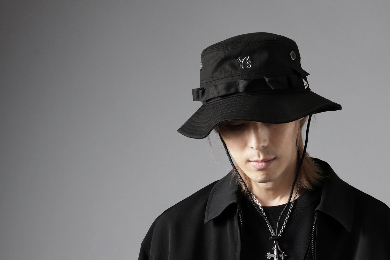 Y's x New Era® ADVENTURE LOGO HAT (BLACK)