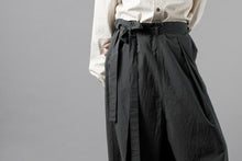 Load image into Gallery viewer, forme d'expression Harem Pants / FC7A (Carbon)